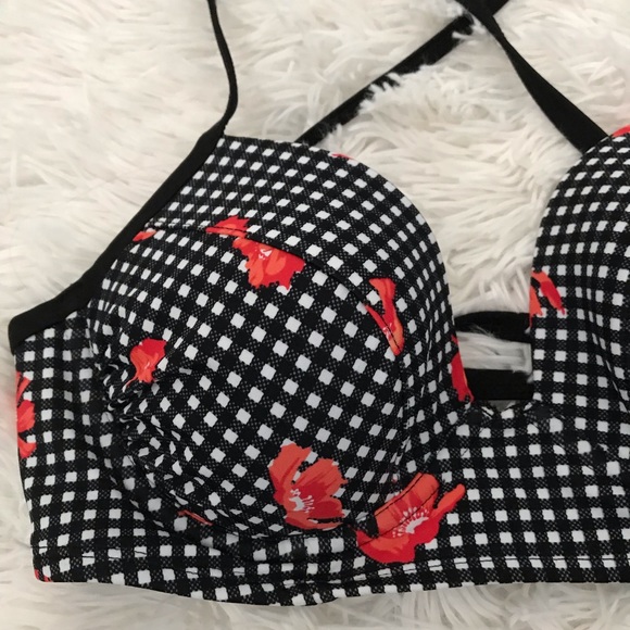 💦 JF Floral Bikini Top 💦 - Picture 2 of 3